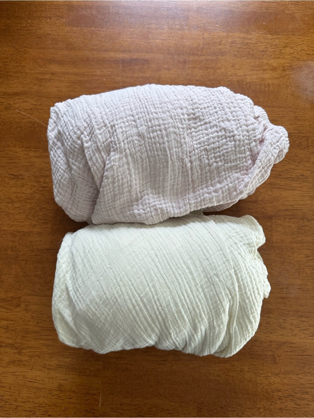 Momcozy muslin standard crib sheets - Beige Blush set- pack of 2
